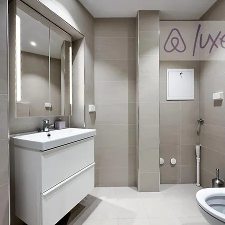 Modern King Bed Fast Wifi Relax Oslo