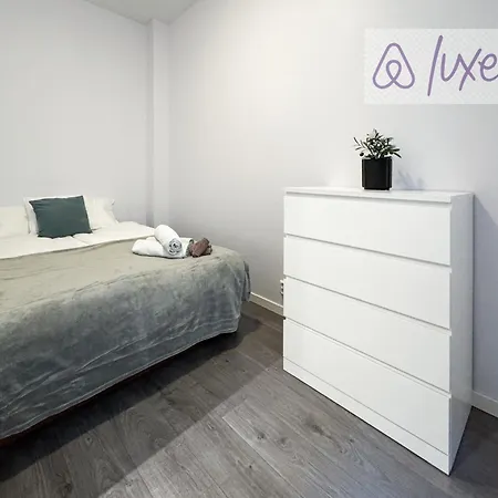 Modern King Bed Fast Wifi Relax Apartman Oslo