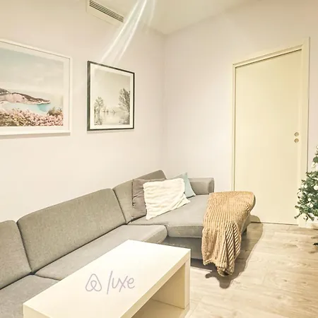 Modern King Bed Fast Wifi Relax Lägenhet *